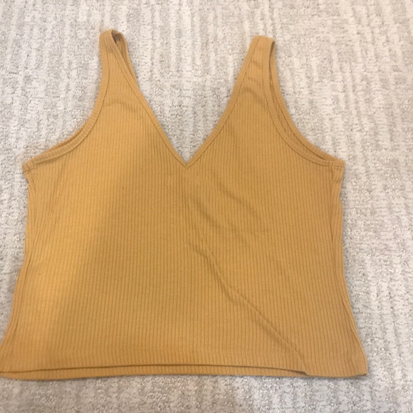 Cropped Tanktop - Picture 2 of 3